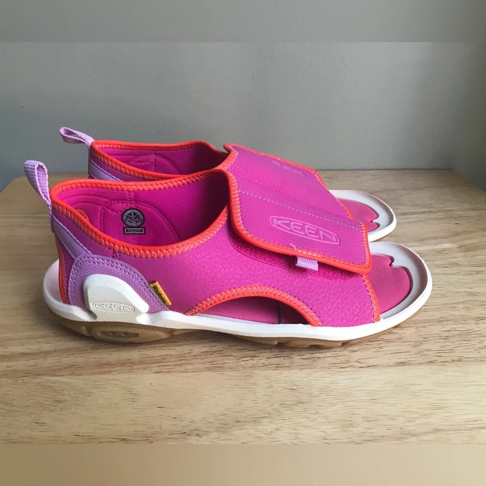 Keen Knotch River Kids Girls Open Toe Sandals Magenta/Lilac Size: US 5 EUR 37
